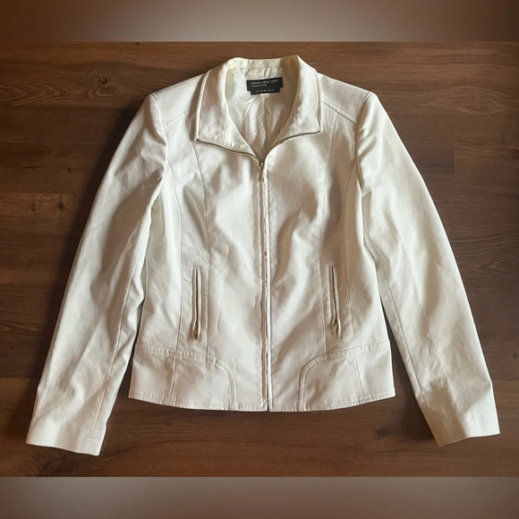 Jones New York Jackets & Blazers - Jones New York Zip Up  STRETCH Jacket